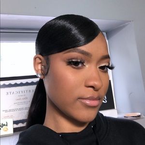 Meet your Posher, Sydney